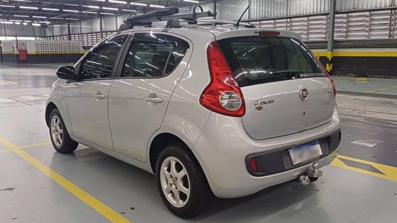 FIAT PALIO 1.4 MPI ATTRACTIVE WEEKEND 8V FLEX 4P MANUAL